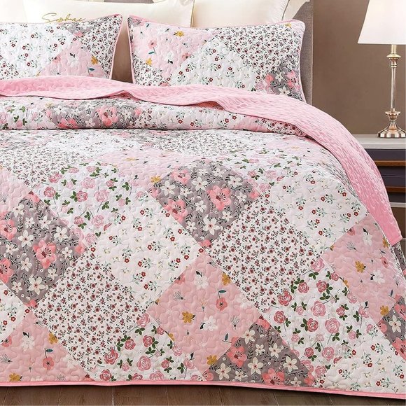 New Pink Floral Patchwork 3-Piece Bedding Quilt Set • Reversible  • KING - Picture 1 of 7